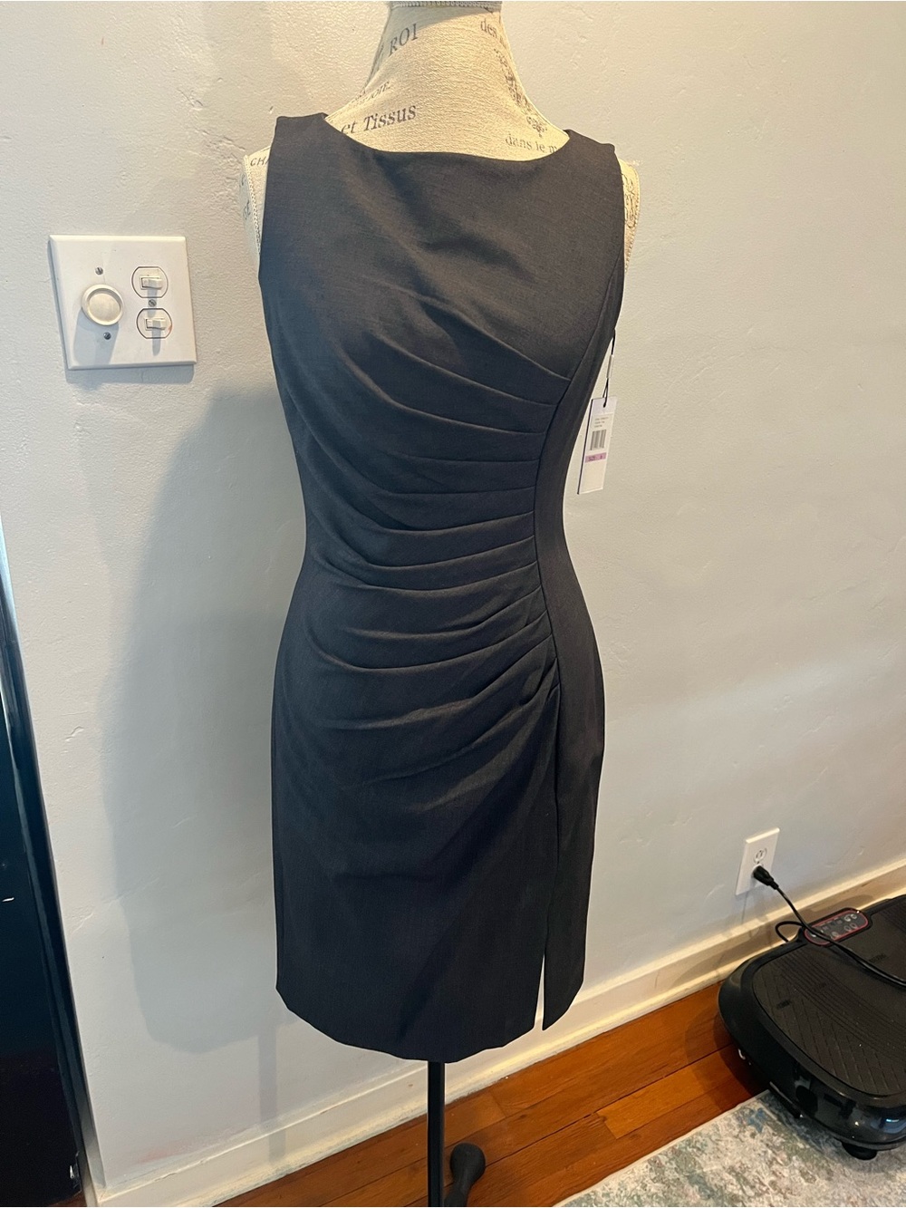 Calvin Klein Dress Size 6 NWT